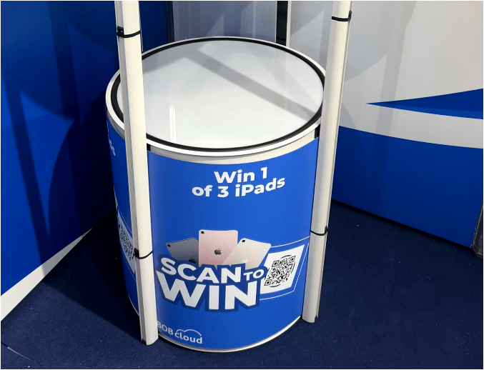 Popup stand QR code